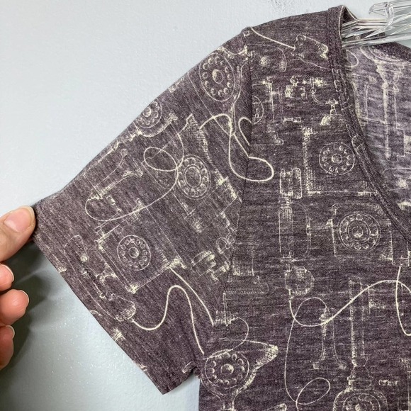 LULAROE Classic T Gray Retro Telephone Print Short Sleeve T-Shirt Womens Size XS - Picture 9 of 16